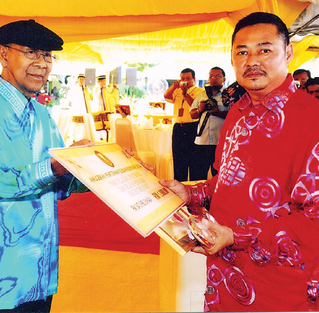 ANUGERAH INOVASI & INDUSTRI ASAS TANI PERINGKAT NEGERI KEDAH (TAHUN 2012)